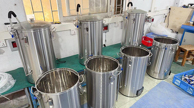Stainless steel bucket design